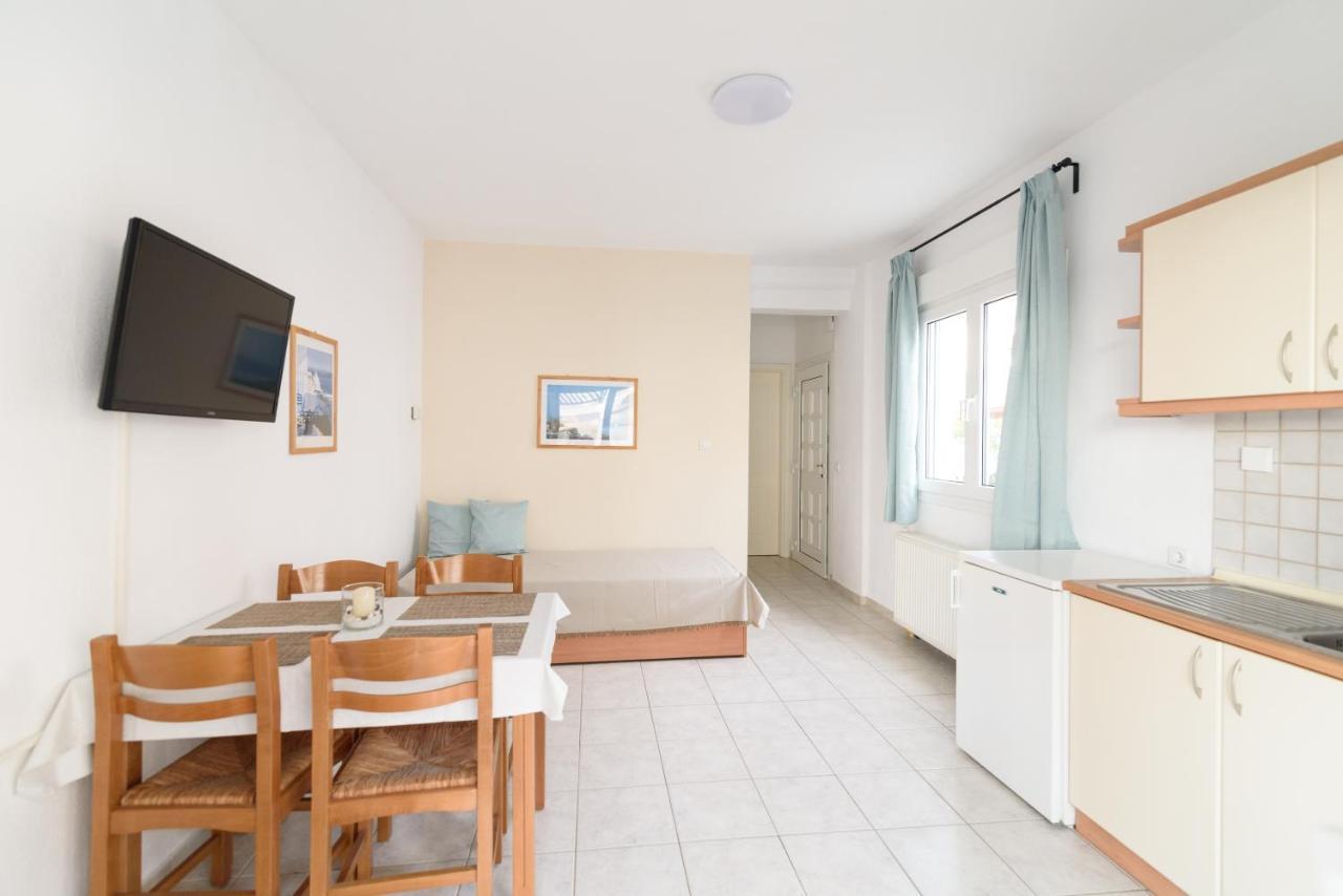 Ariana Apartments 波利克罗诺 外观 照片